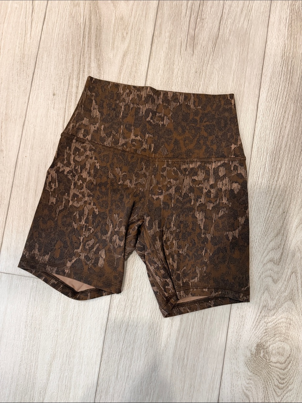 Lululemon Align High Rise Shorts 6”